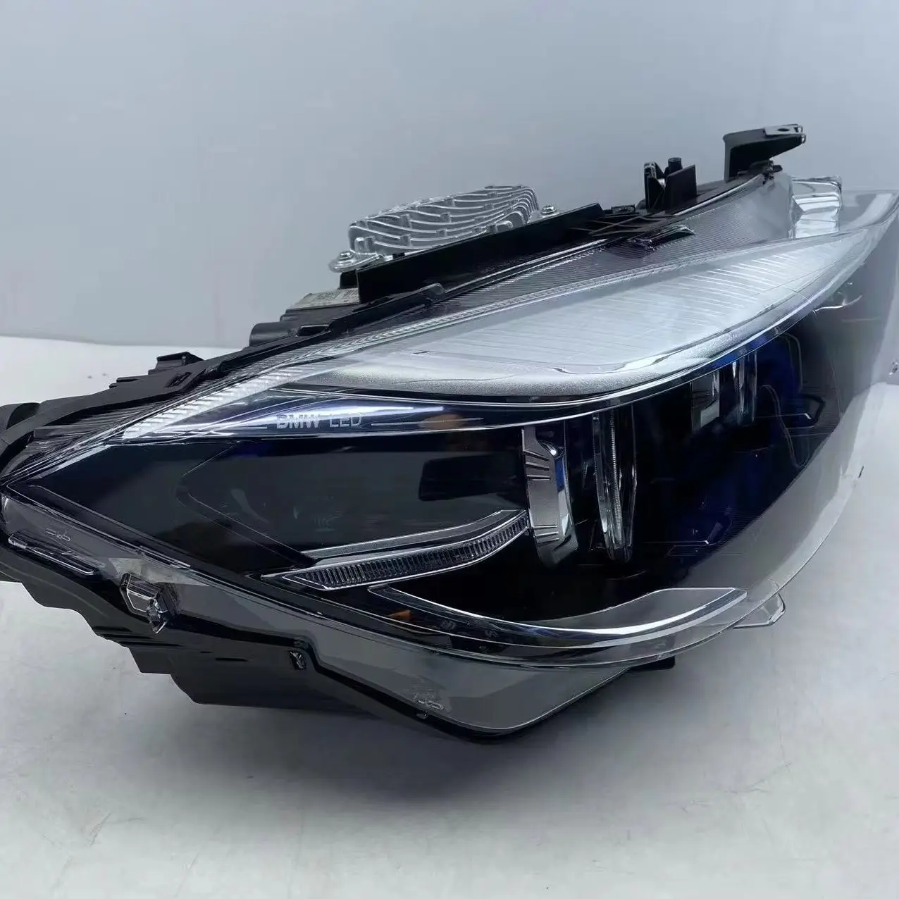 

Suitable for BMW 3 Series (F34)63117470415/416 automotive headlamps, high-quality hot-selling LED xenon headlamps.