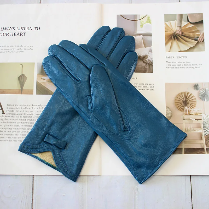 Gants en cuir colorés pour femmes, style simple, doublure en velours, gants chauds en peau de mouton pour dames, mode automne et hiver