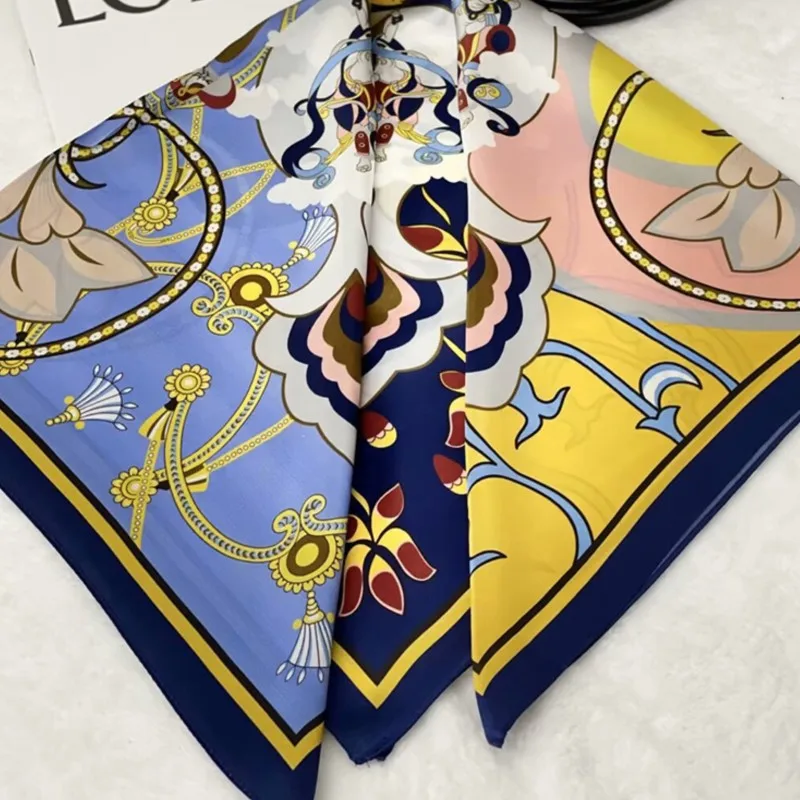 

Chinese Style Spring and Autumn Gift Dunhuang Mural Medium Kerchief Scarf 70cm Square