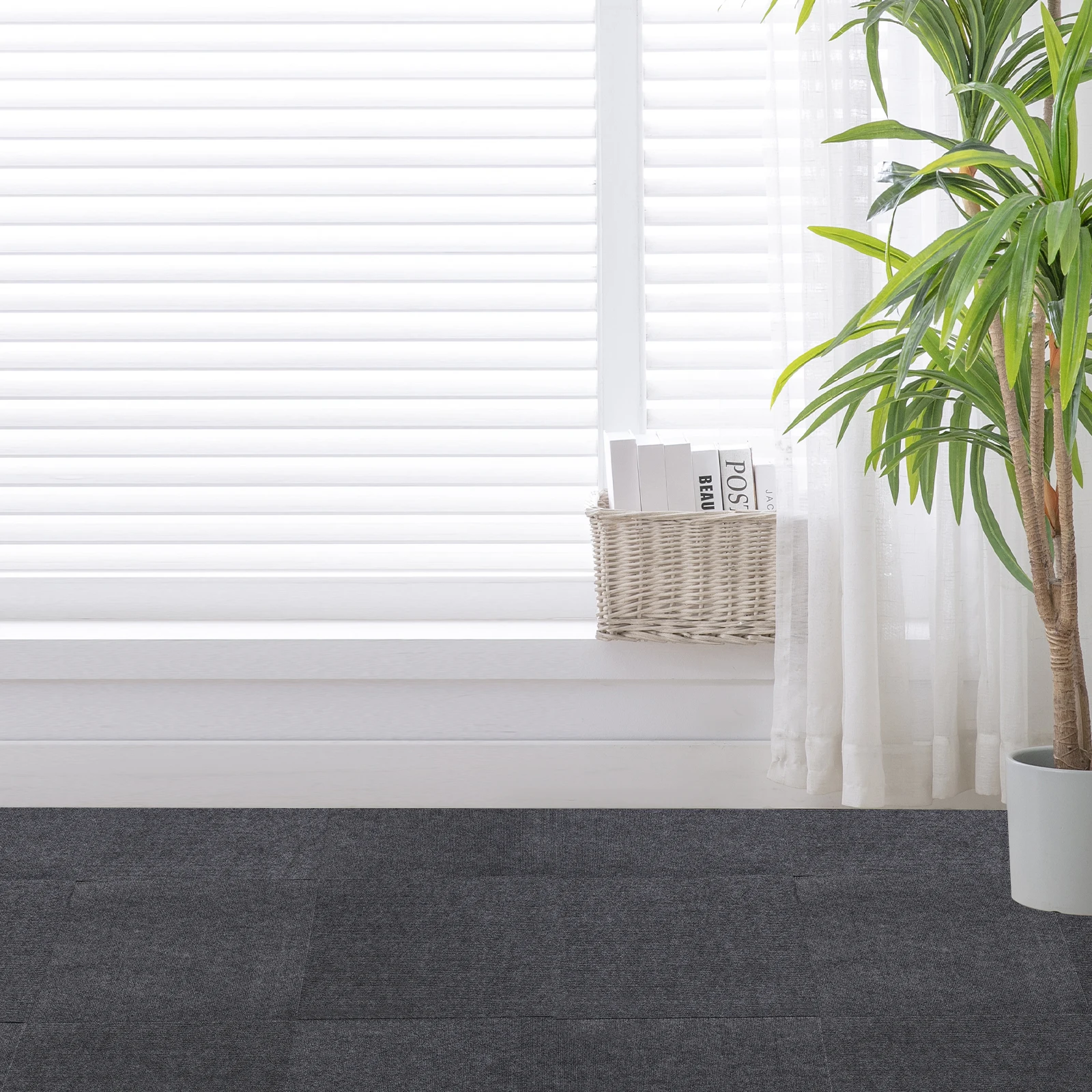 15 قطعة 24 × 24 باللون الرمادي الداكن، سجادة ذاتية اللصق، بلاط سجادة قابل للتقشير والعصا التجارية، وسادة كتم IXPE بسمك 0.18 بوصة #3