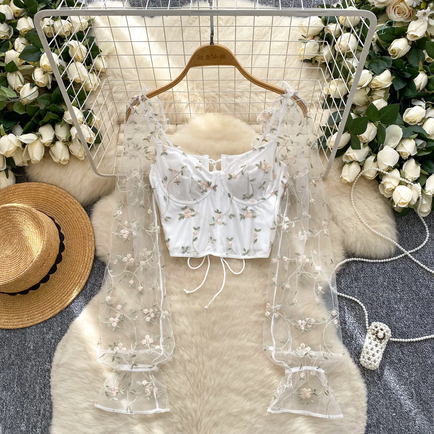 프랑스 스타일 복고풍 자수 스퀘어 칼라 셔츠 여성 패션 메쉬 접합 긴 소매 크롭 탑 섹시 슬림 붕대 블라우스