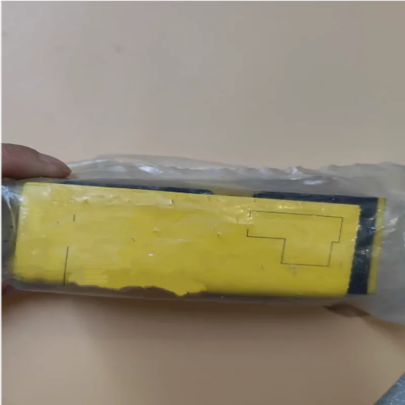 

Совершенно новый оригинальный бесконтактный переключатель NI40U-CP40-VP4X2 Ni40U-CP40-FDZ30X2 Ni40U-CP40-AP6X2 NI40U-CP40-AN6X2