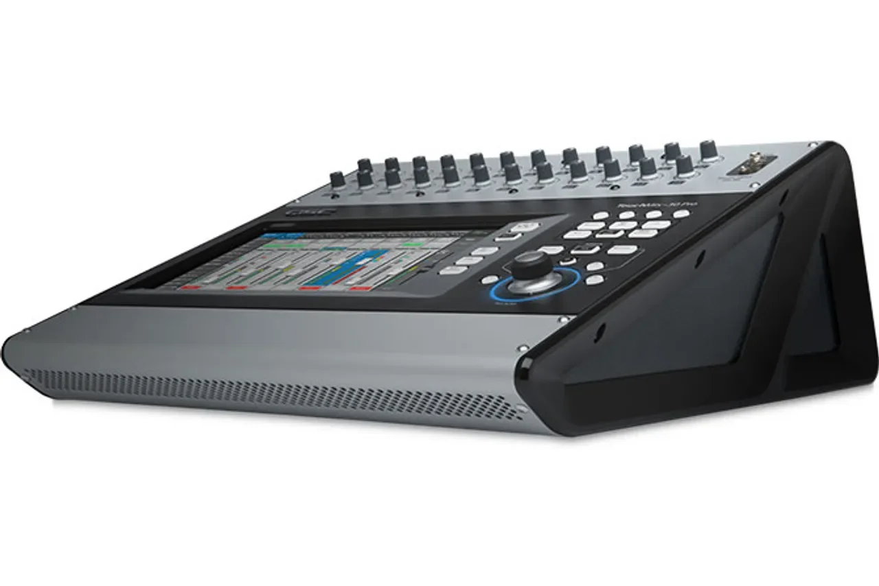 PENJUALAN KUALITAS TERBAIK PADA QSC TouchMix-30 Pro Mixer Digital 32-Kanal