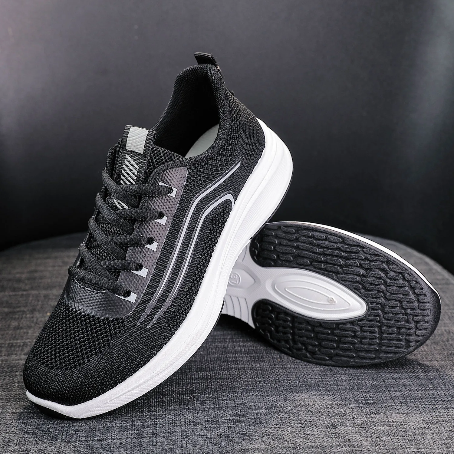 

2026 New Women's Breathable Mesh Sneakers Fashion Lightweight Running Shoes Ladies Summer Casual Non-slip Sports Shoes for Woman