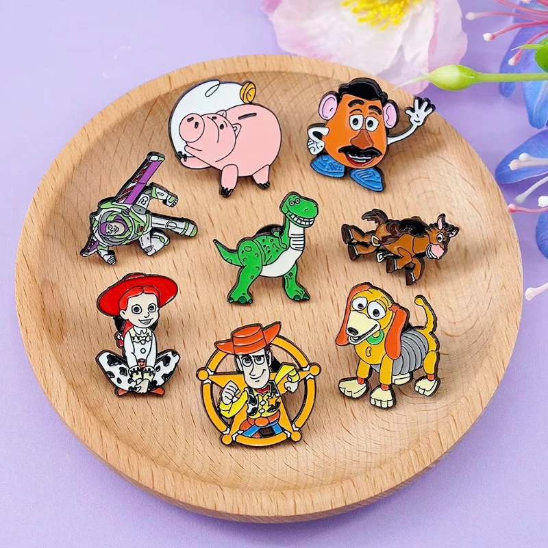 SS 8pcs/set Cartoon Anime Enamel Pins Funny Villain Brooch Set Badge Lapel Pin Clothes Accessories Fashion Jewelry Birthday Gift