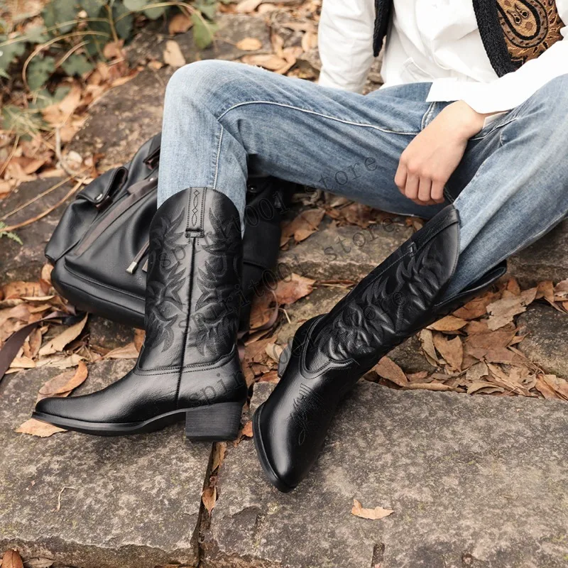 Men's Medieval Retro Cosplay Cowboy Boots Embroidered Western Renaissance Mid Tube Knight Bootes Carnival Party Cosplay Shoes