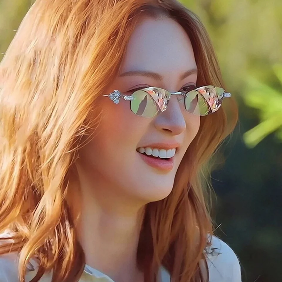 fashion-star-same-diamond-set-design-women's-frameless-sunglasses-leisure-holiday-travel-sunscreen-uv400-alien-luxury-sunglasses