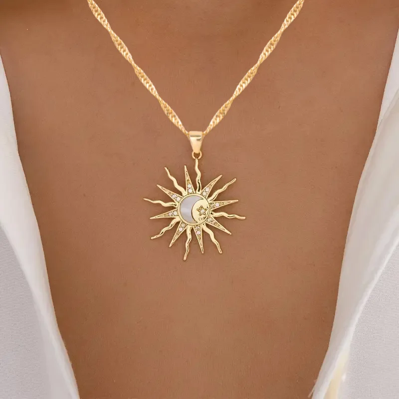 1Pcs Shining Rhinestone Unique Design Sun Star Moon Three In One Pendant Necklace Retro Women's Daily Versatile Party Jewelry