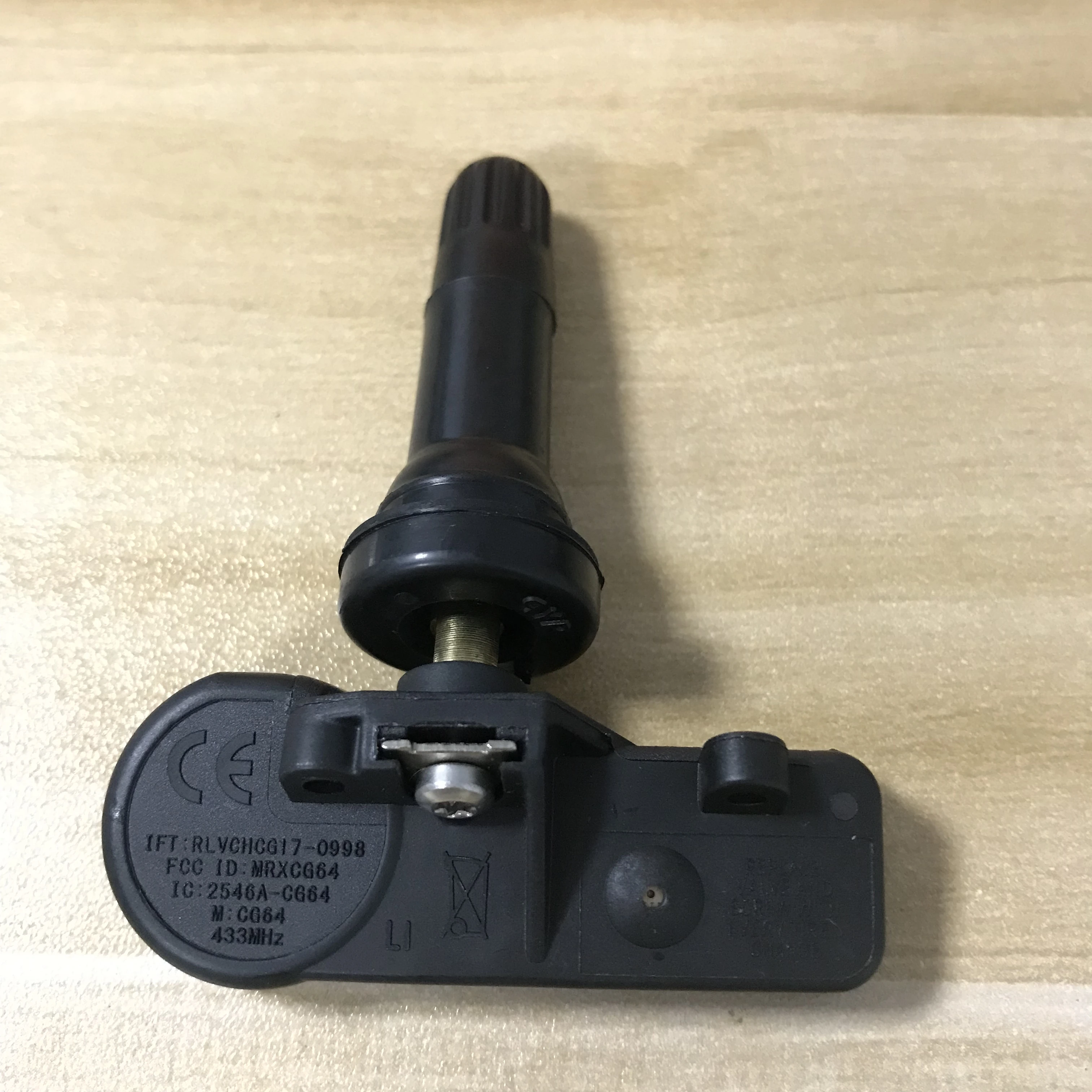 Новый датчик давления в шинах TPMS для Hyundai i10 Veloster Kia Picanto Soul 52933-2V100 529332V100 52933 2V100 433 МГц Новый датчик давления в шинах TPMS для Hyundai i10 Veloster Kia Picanto Soul 52933-2V100 529332V100 52933 2V100 433 МГц