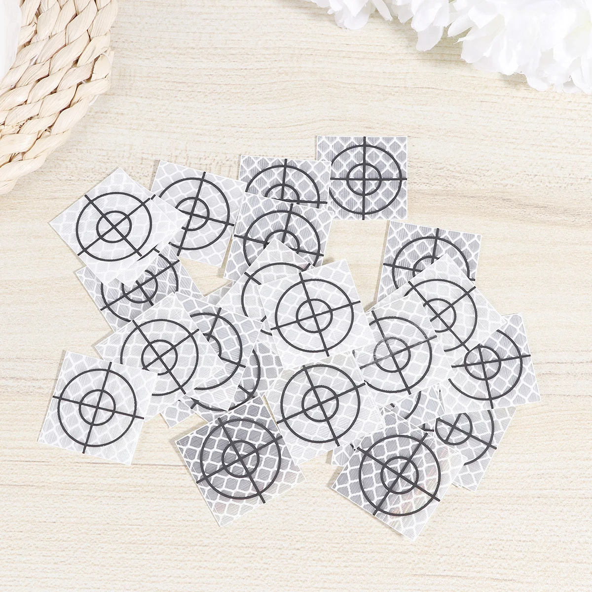 

30 pcs 20X20Mm Reflective Sheets Engineer Self-Adhesive Reflector Film For Construction Surveying Tunnel Total Station Reflector
