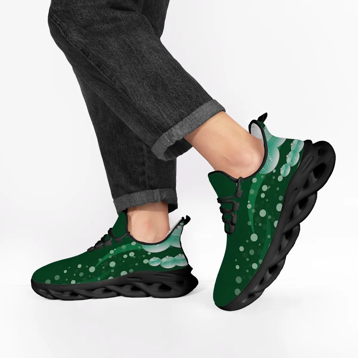 

New Women Shoes Green Christmas Baubles Pattern Fleece Lined Men Casual Sport Sneakers Lightweight Outdoor Running Shoes