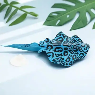 

1Pcs Lifelike Aquarium Simulation Goldfish Silicone Fish Decoration Glow in Dark Eco-Friendly Artificial Ornament