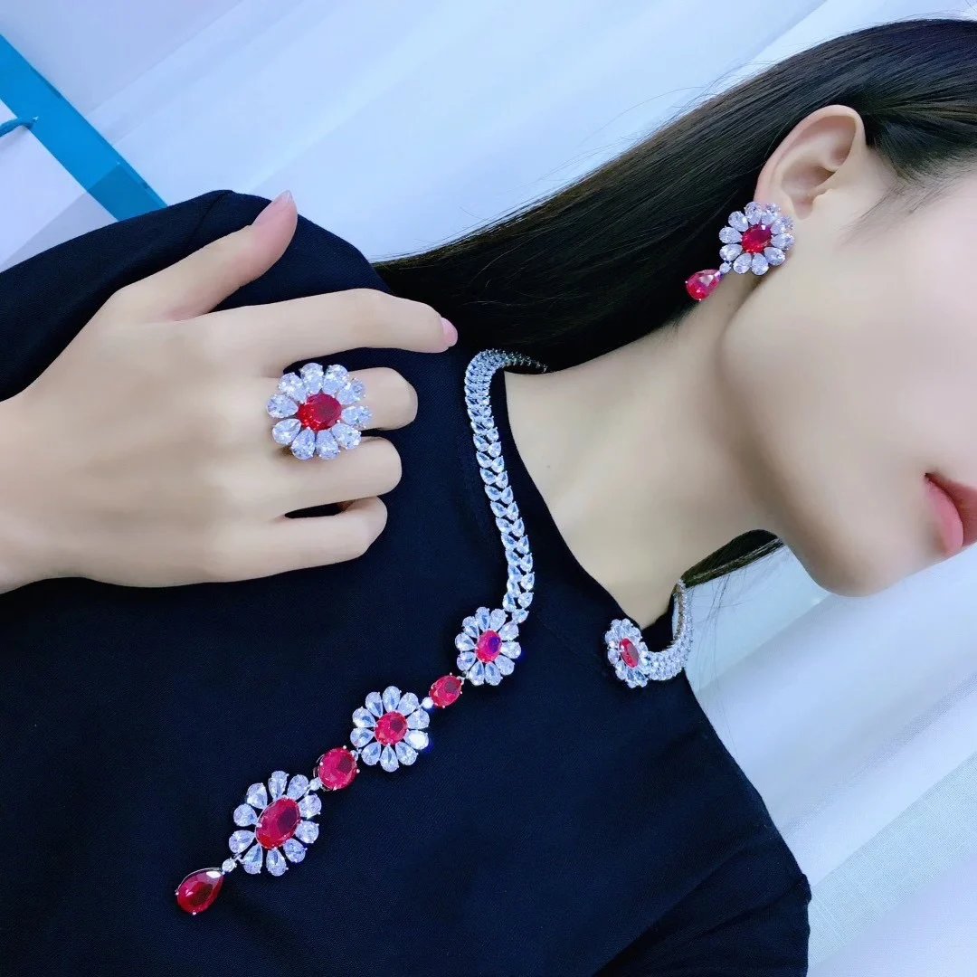 925 Sterling Silver Color Flower Earrings Necklace Ring Jewelry Sets For Women Fashion Ruby Zircon Charm Ladies Wedding Jewelry