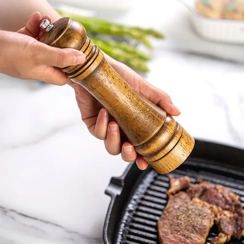 Classical Black Pepper Mill Oak Wood Manual Pepper Grinding Handheld Seasoning Bottle Creative Adjustable Grinder Pepper Mill