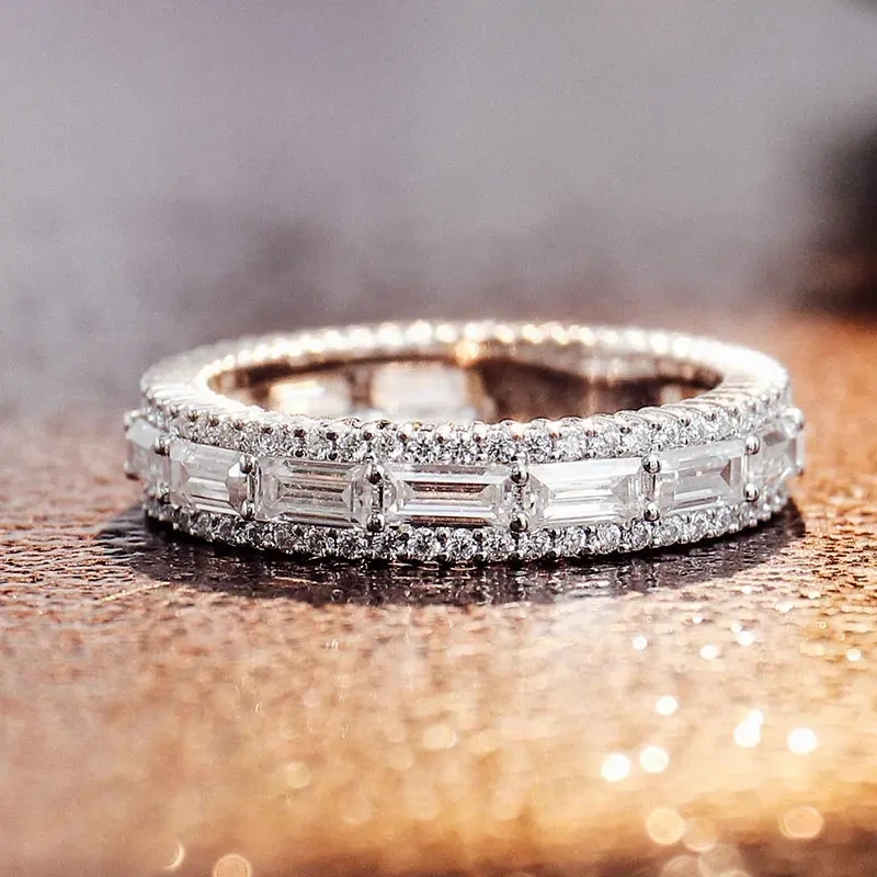 Huitan Women Promise Rings Full with Geometric Cubic Zirconia Luksusowe srebrne akcesoria ślubne w kolorze Modna biżuteria damska