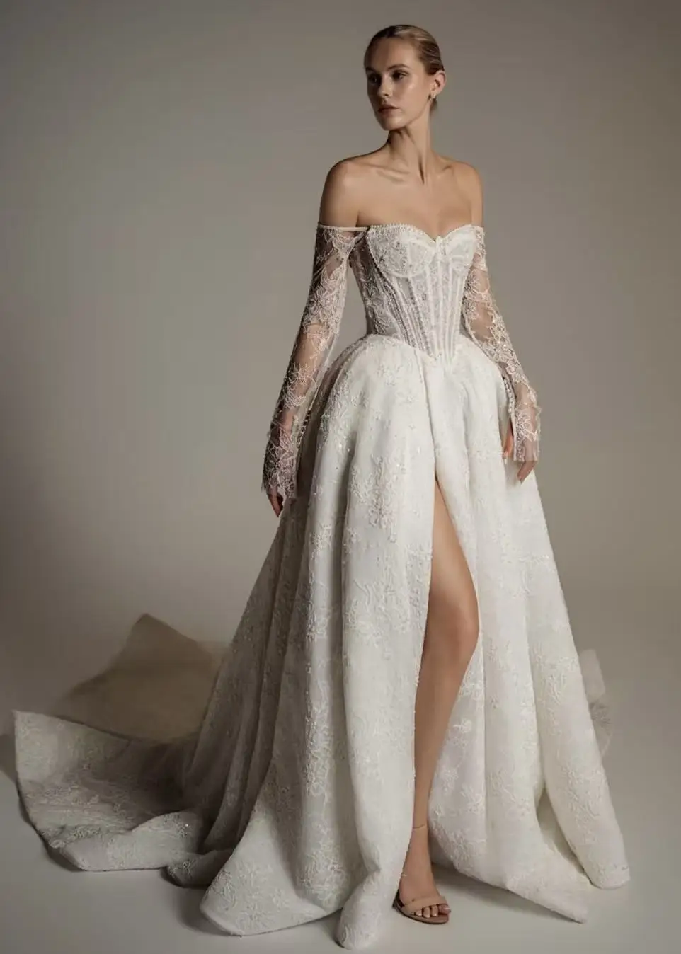 Romantic Sweetheart A-line Wedding Dress Appliques Lace Long Sleeve Bridal Gown Amanda Novias Official Customized Robe De Mariée