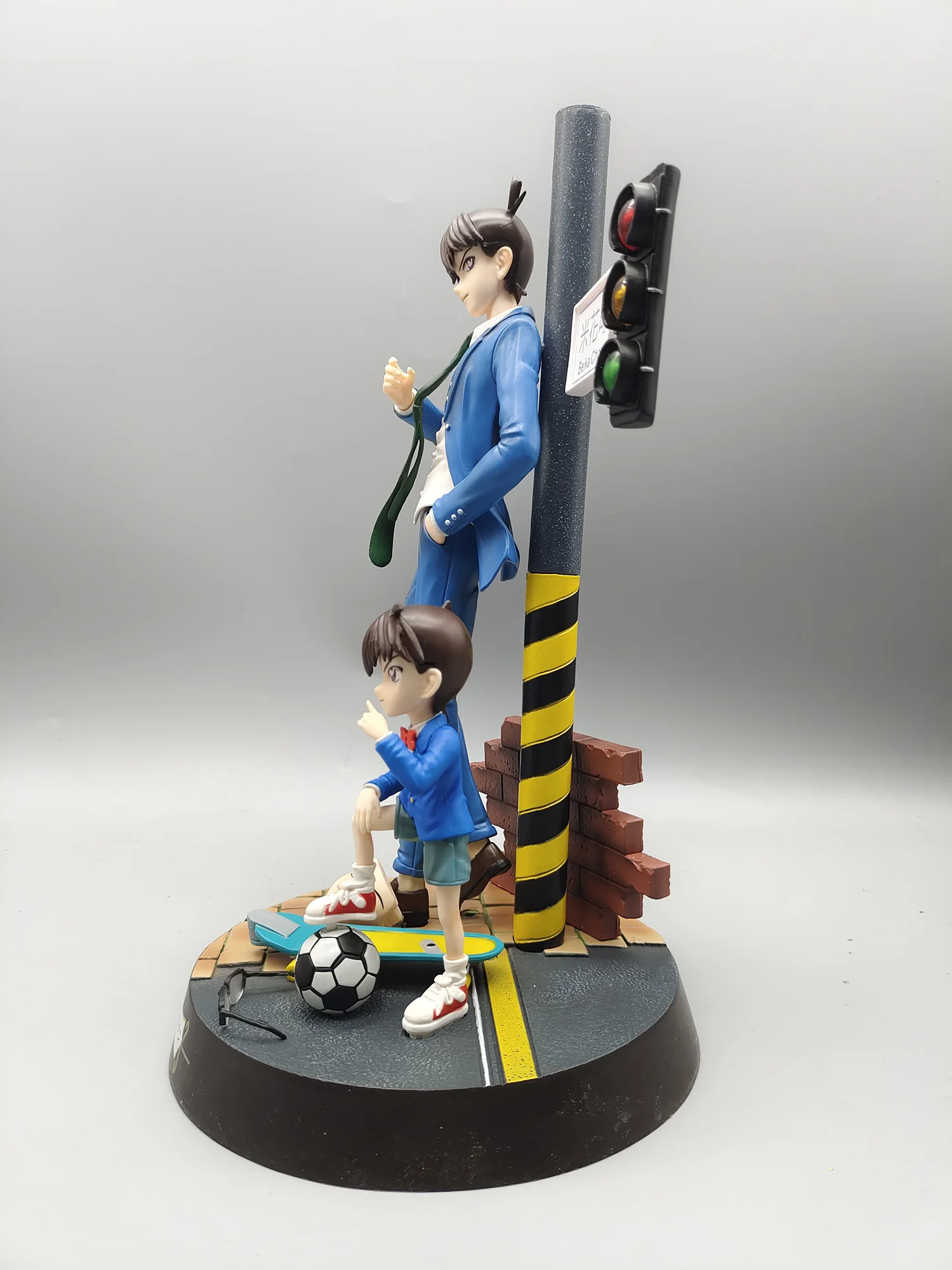 28cm Detective Conan Kudou Shinichi Figure Jimmy Kudo Case Closed Anime Figures Statue Pvc Figurine Model Collection Toy Gifts