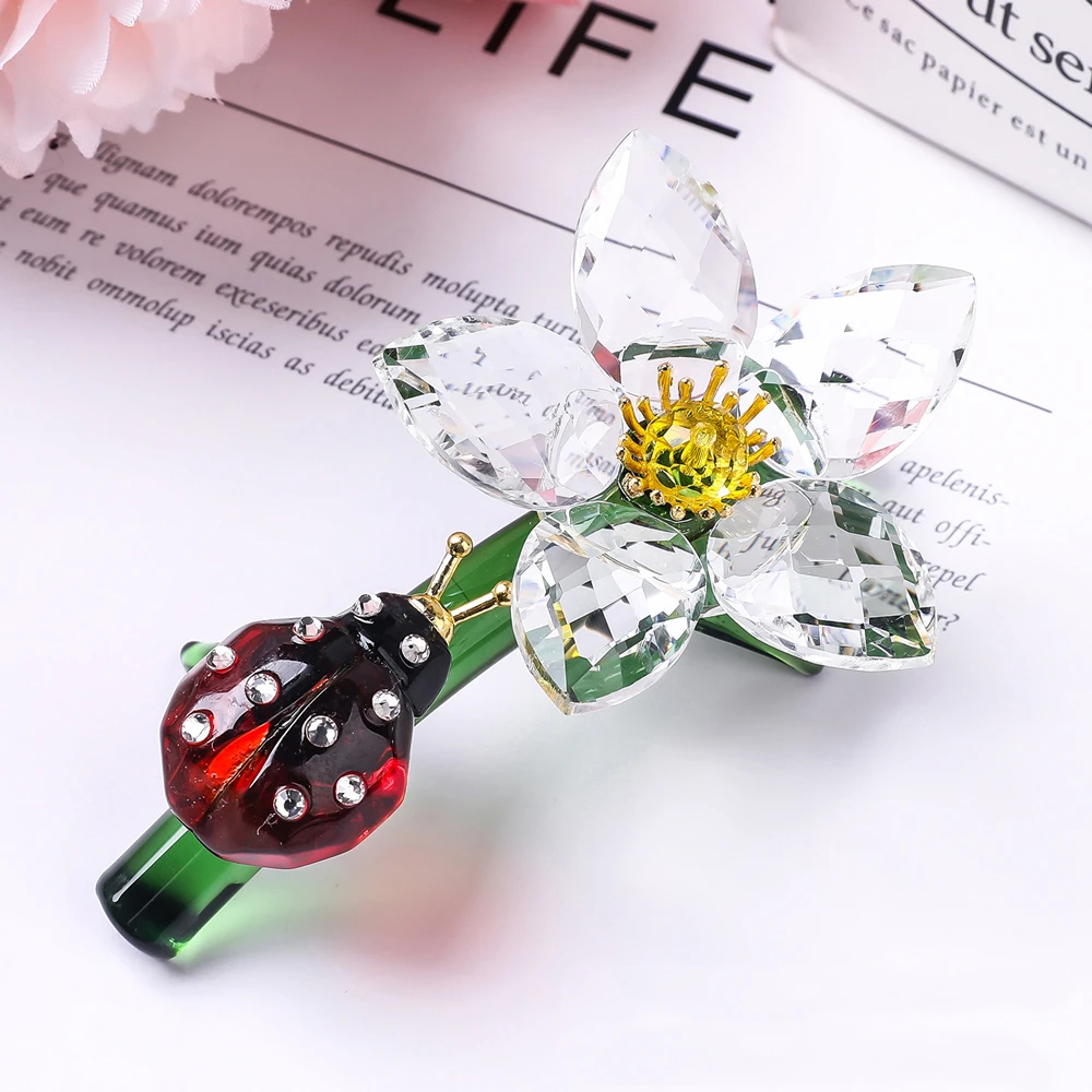 Crystal Ladybugs Figurine Glass Battle With Flower Collectible Paperweight Glass Animal Ornament Home Table Gift