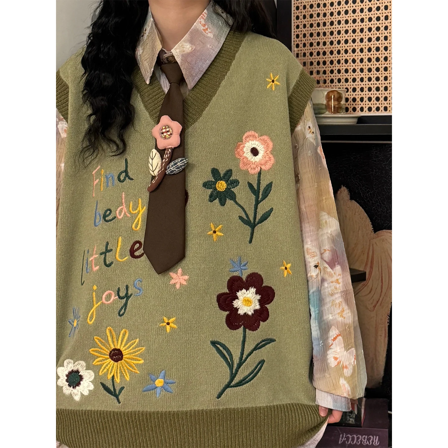 UATONLINE Autumnal Retro Artistic Embroidered Floral Letter  Sweater Vest Trendy Brand Top for Girls Students Loose F...