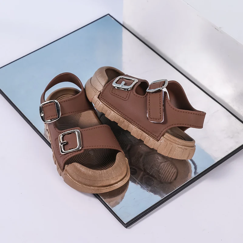 2025 Summer New Children Sandals Fashion College Style Boys Girls Soft Bottom Sandals Simple Solid Color Kids Anti Kick Sandals