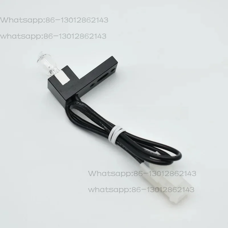 

Suitable for RT-1904 /1904C /9000 /9100 /9200/1904C 6V 10W Lamp Rayto 6V10W Halogen lam