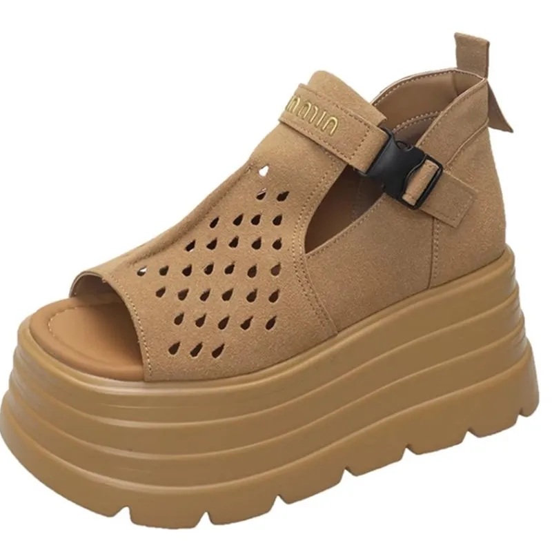 

Женская обувь с полыми отверстиями, новинка лета 2023 года, матовые модные ретро-модные римские сандалии на толстой подошве с увеличенной толстой подошвой 8 см