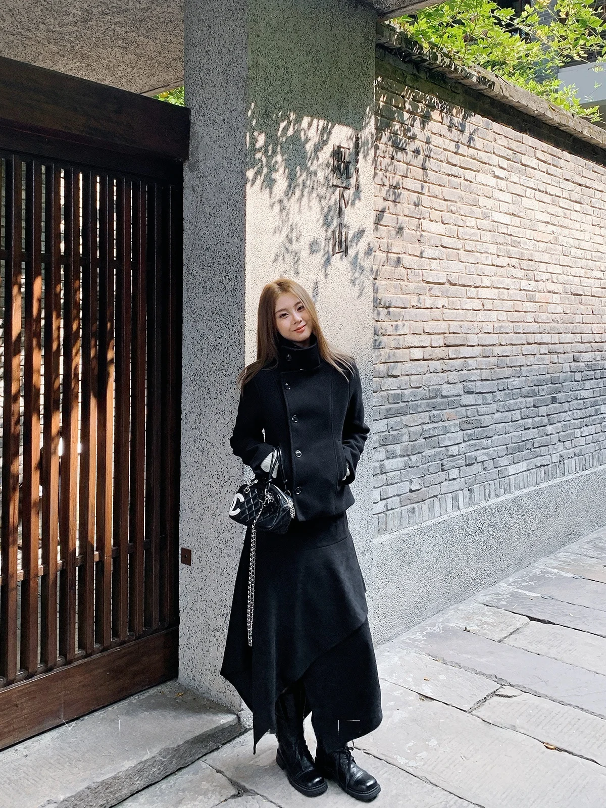 

Fangpao Bla Single Button Woolen Coat Women's ort Sle 2025 Autumn Winter New Faionable Slim Fit Stand Collar Coat