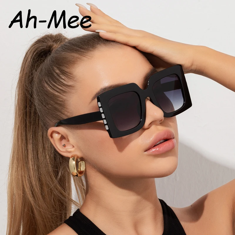 New Fashion Women Square Sunglasses For Ladies Modern Luxury Brand Designer Sun Glasses Vintage Rhinestones Eyewear Shades UV400