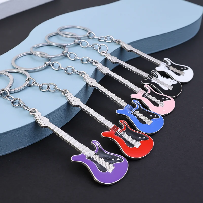 Y2K Popular Creative Guitar Customized Keychain Simple Boutique Beautiful Cute Guitar Key Chains Pendant Birthday Gift Key Ring