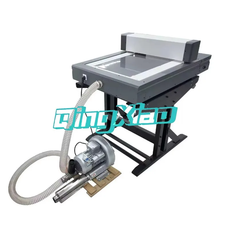 High Efficiency Desktop Automatic Contour Cutting Plotter Flatbed Cutter Professional For Car Sticker Labels And Film Processing