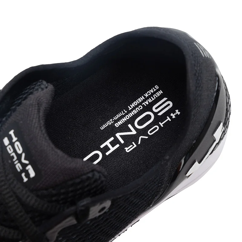 حذاء رياضي نسائي من Under Armour (تحت الدرع) Hovr Sonic 4، مبطن، حذاء جري مريح ومقاوم للاهتراء، حذاء كاجوال للتدريب على اللياقة البدنية 3025225-001