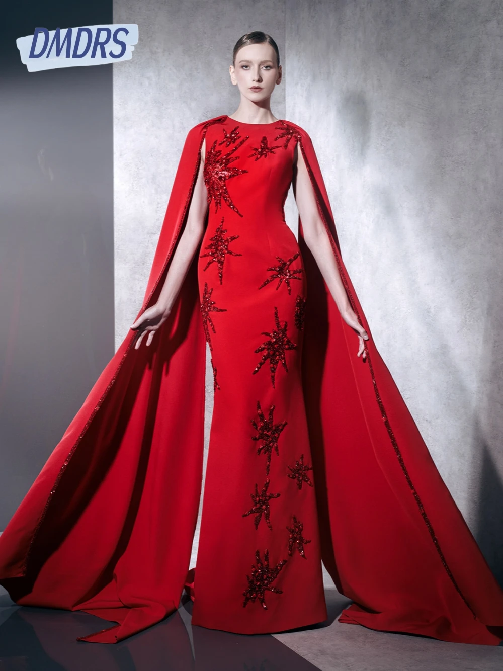 

Captivating Cape Sleeves Evening Dress Luxury Customized Dazzling Cocktail Gown Gorgeous Embroidery Celebrity Modern Prom Wear