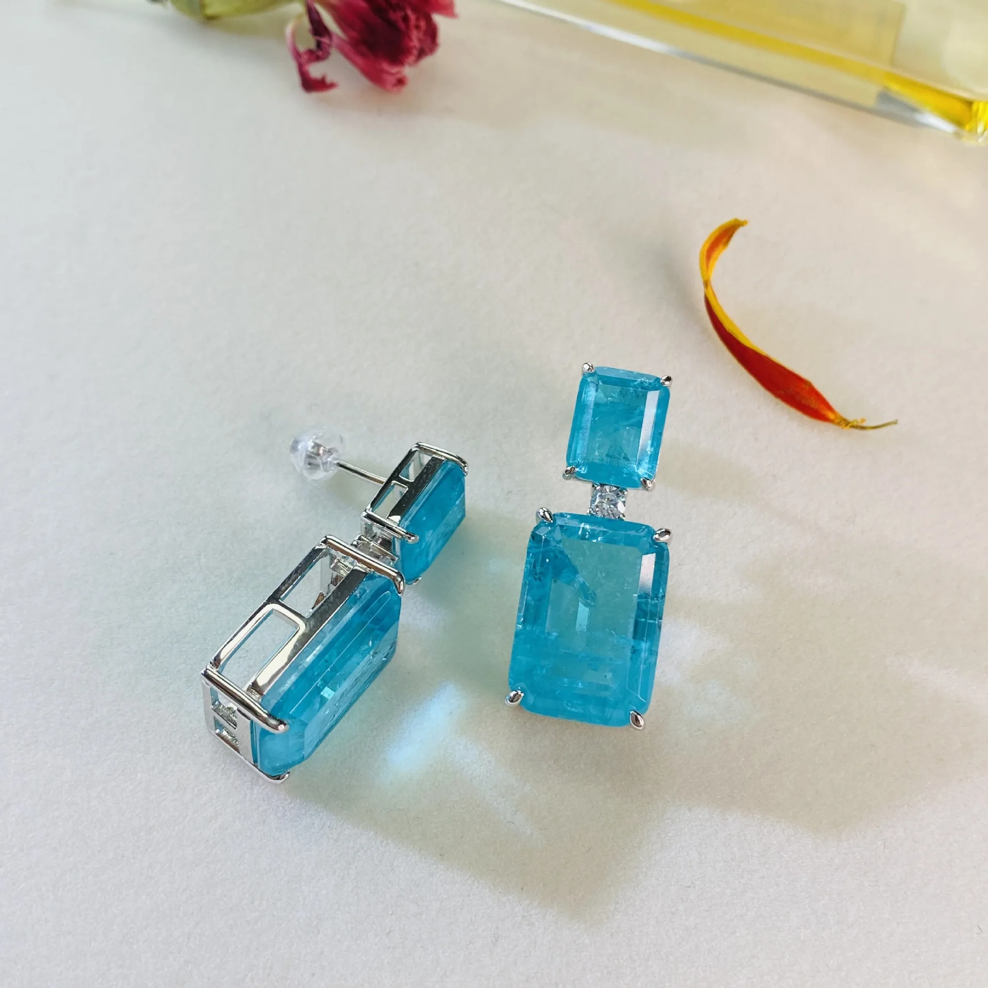 أقراط على شكل مربع من Paraiba التورمالين باللون الأزرق ، أقراط مرصعة بالكريستال متعددة الألوان من الزركون ، أقراط للسيدات ، مجوهرات حفلات ، أقراط للسيدات