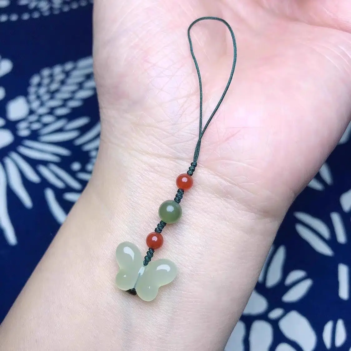 

Подвеска для телефона в китайском стиле: нефритовая бабочка, элегантный короткий ремешок, брелок, милый эстетичный аксессуар ручной работы