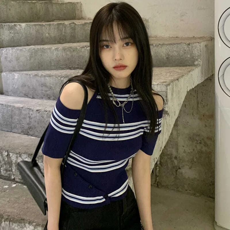 섹시한 슬림 오프숄더 반팔 티셔츠 여성 패션 넥 디자인 겨울 컬렉션 00% 기타 소재