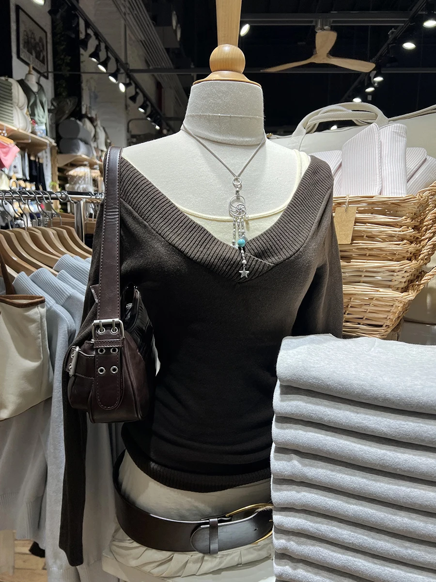 

Brown Knitted Long Sleeve T-shirt Woman Spring Double V-neck Cotton Slim Tshirts Female Casual Vintage Solid Tee Shirt 2026 New