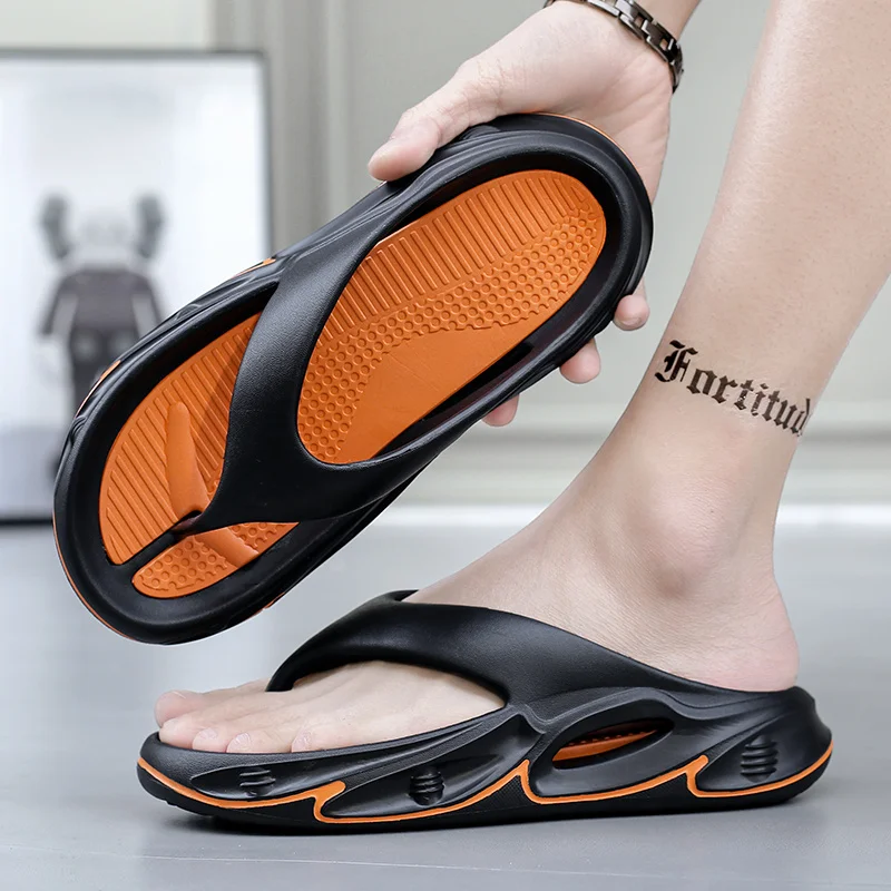 Men Flip Flops Outdoor Indoor Slippers Thick Sole Casual Beach Slippers Men Non-Slip Bathroom Home Slippers Women New Flip Flops