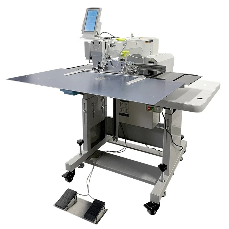 

Automatic sewing machine 4530 computer pattern machine, leather fabric trademark swing shuttle pattern machine