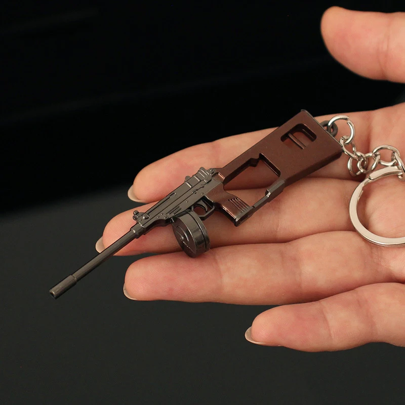 9CM Mini Gun Model Keychain V61 Model Jewelry Weapon Metal Pendant Key Chain Bag Car Key Holders Gift For Kids Men