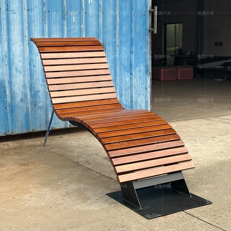 Outdoor metal lounge chair, courtyard bed and breakfast scenic leisure bench