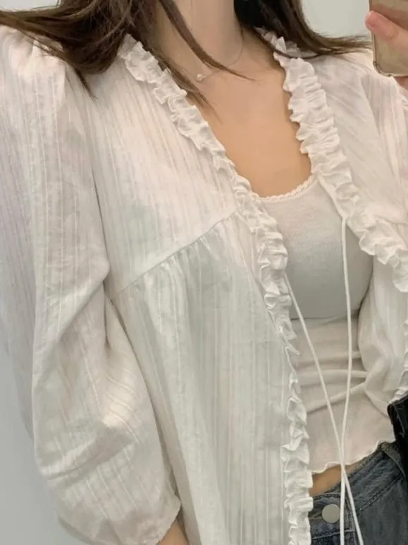 

Women's Summer 2025 ort Sve V-Ne Striped Bubble Sve Sun Protection irt Loose Fit Commute Sle Faion Top