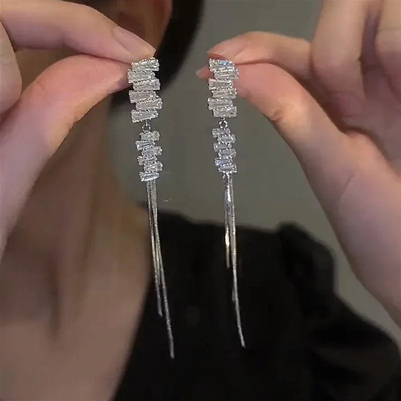 

Super Flash Zircon Tassel Golden Silver Color Earrings for Women Elegant Luxurious Prom Accessories Party Jewelry Birthday Gifts