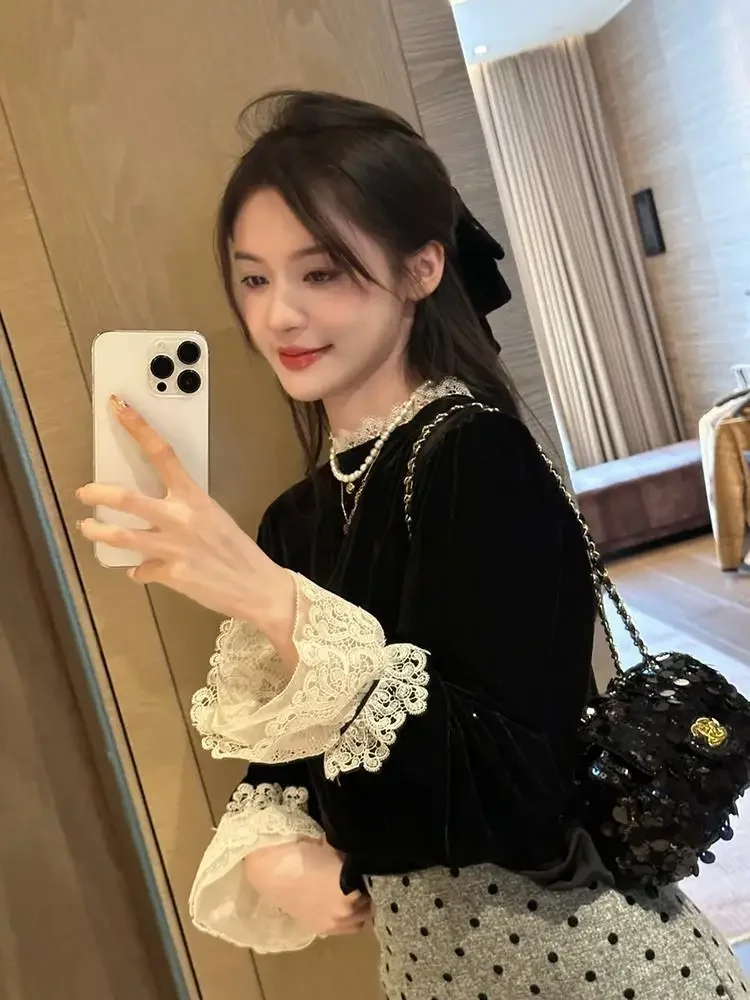 2024 Winter New High-end Luxury Lace Splicing Black Sweater for Women Winter Slim Fit Hoodie Knitted Velvet Warm Top for Women