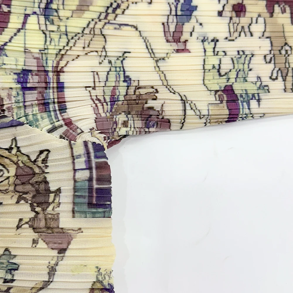 モダンエスニックエレガンス：繊細なプリントデザインの新しいアバヤコレクション