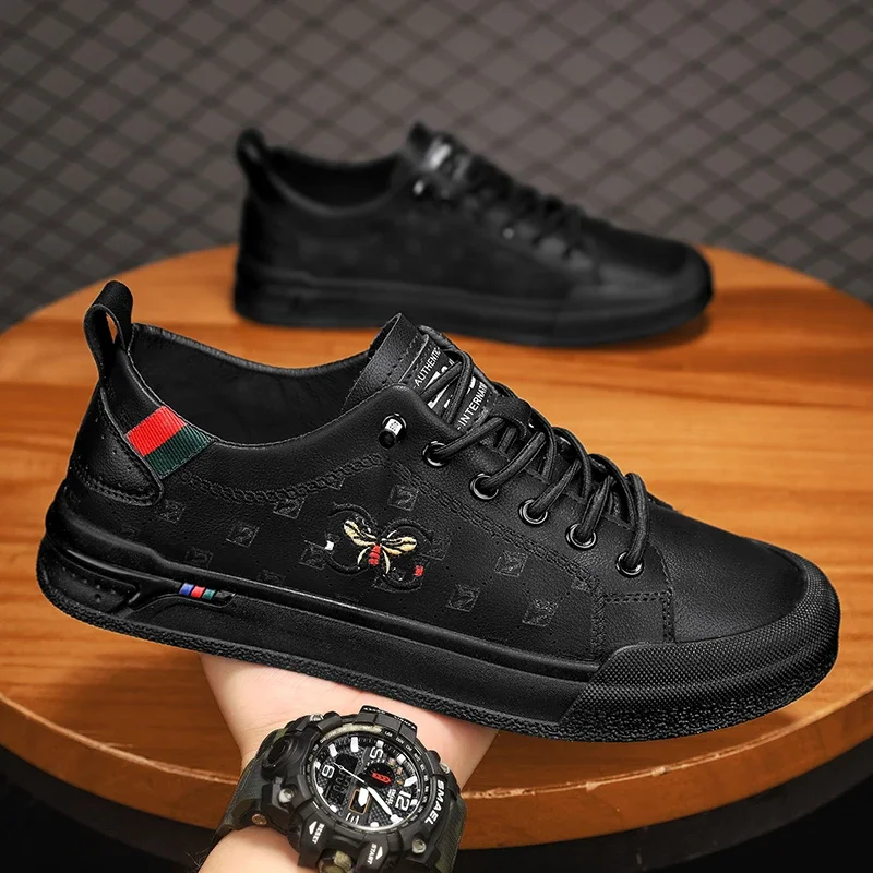 

Men's Non-slip Street Fashion Flats Men Casual Shoes Popular Summer Breathable Sneakers Trend Shoes Driving Walking Shoes