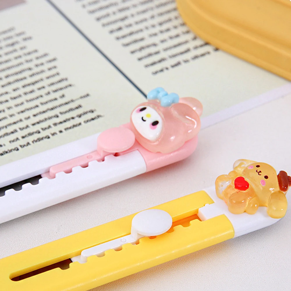 MINISO Utility Knifes Sanrio Melody Cinnamoroll Cutting Paper Blade Kuromi Paper Cutters Tool Cute Portable Office Stationery