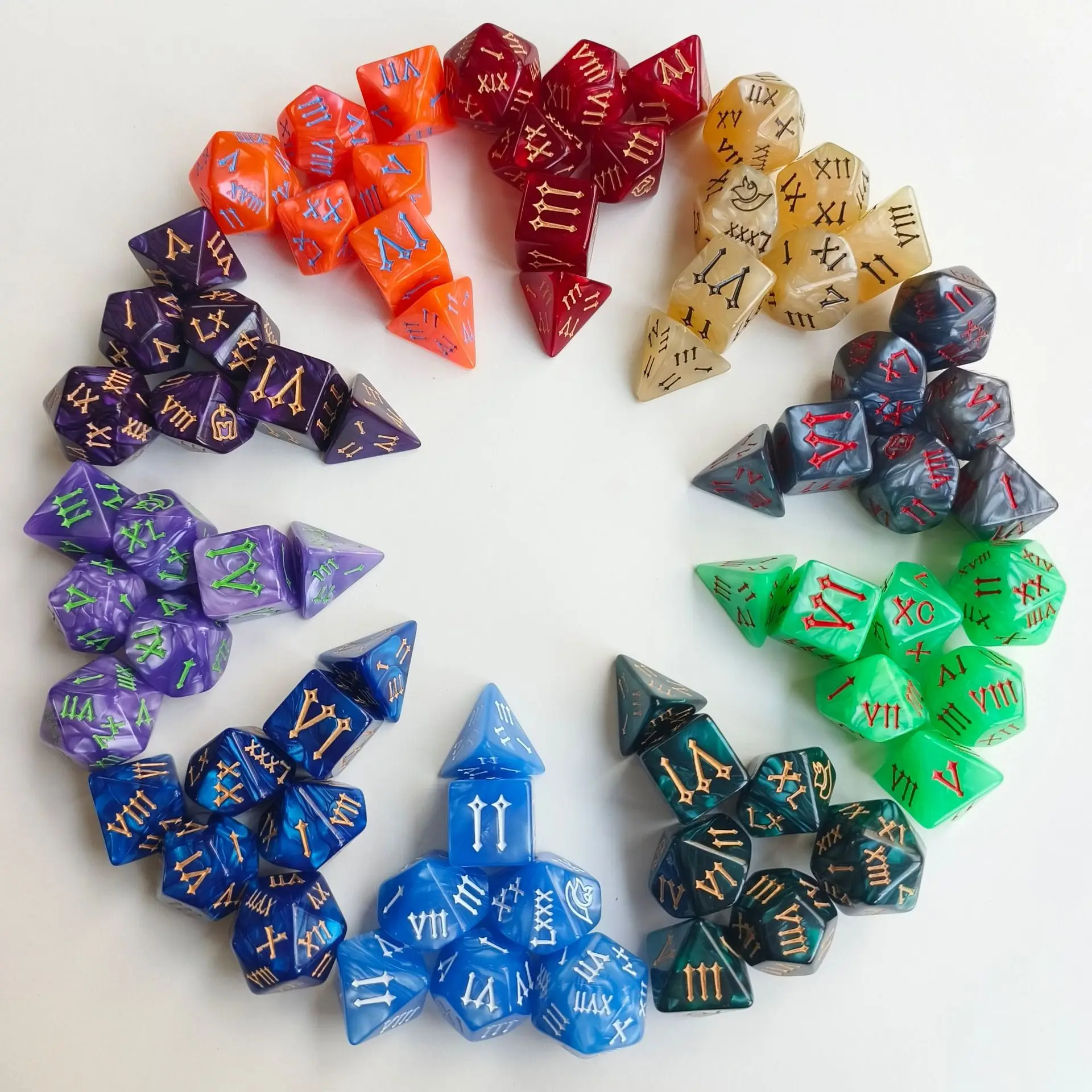 7Pcs Roman Numeral Polyhedral Dice Set, D&D Role Playing Game Dice with Unique Pattern, Tabletop RPG Accessories Desktop Decor