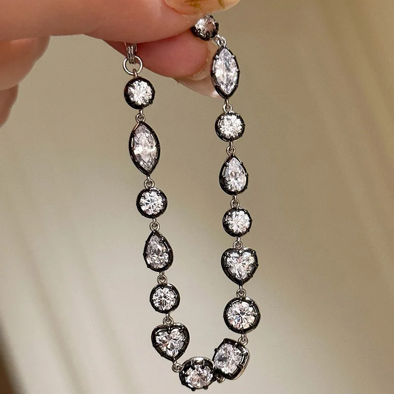 

Creative inlaid sparkling inlay diamond bracelet for women trend high-quality unique black bracelet exquisite jewelry gift