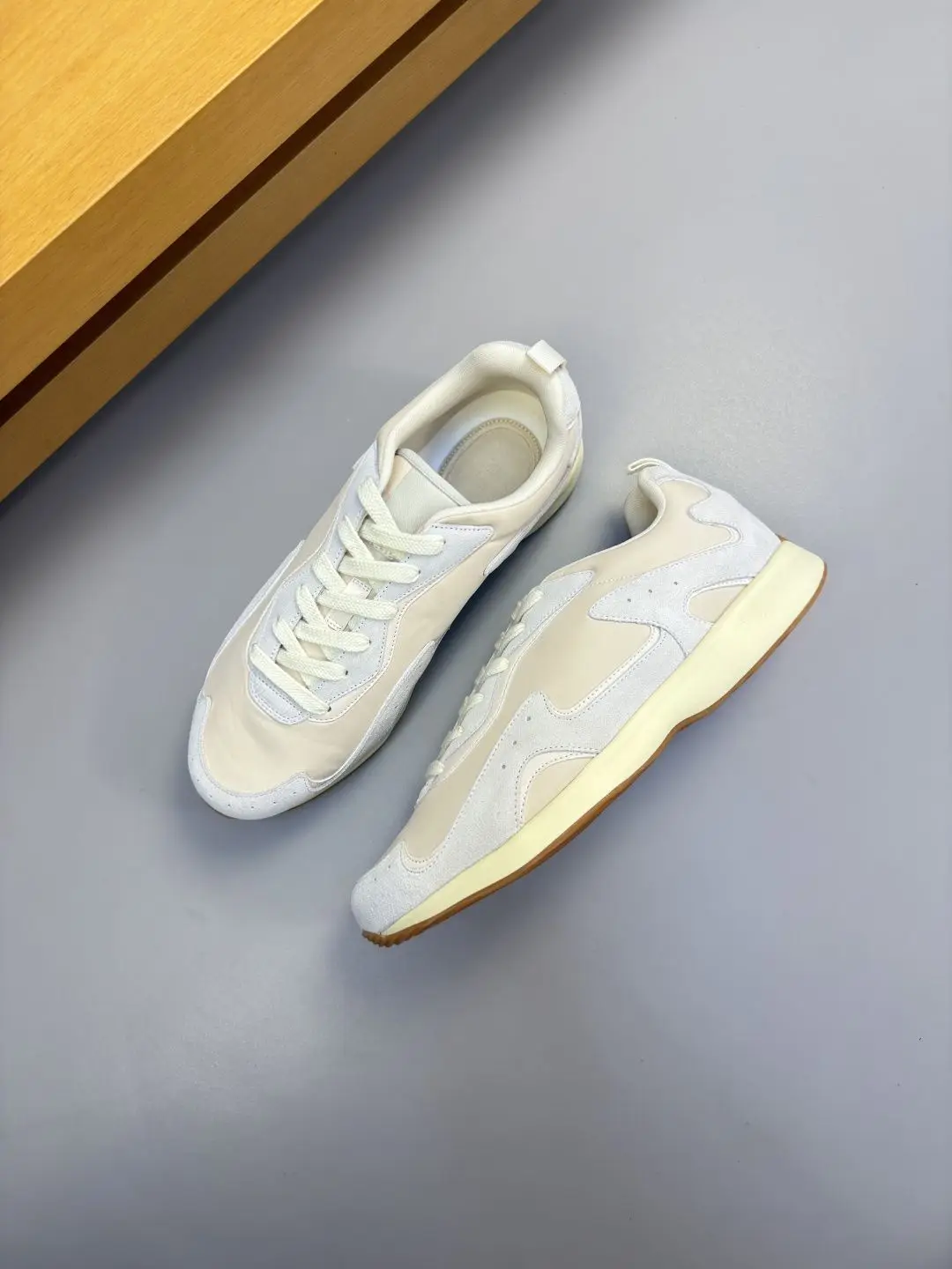 Elastic Comfort Outsole Unisex Skate‑Style Casual Board Shoes Light‑Weight Lace‑Up Flat Sneakers Wear‑Proof Non‑Slip Footwear For Men Women Spring Autumn Street Travel Commute Dating