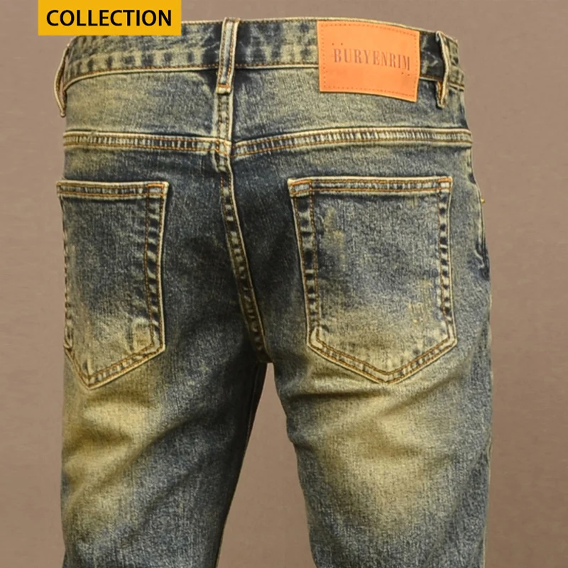 Jeans da uomo di moda High Street Jeans strappati elasticizzati elasticizzati lavati retrò da uomo pantaloni in Denim Vintage firmati con patch Hombre